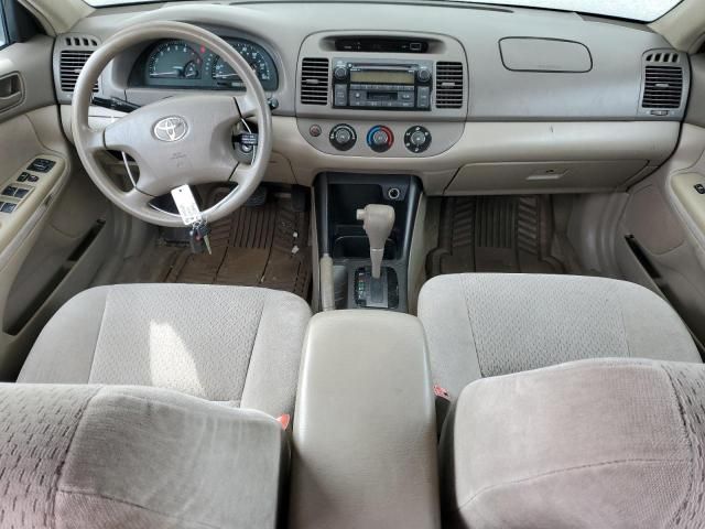 2004 Toyota Camry LE