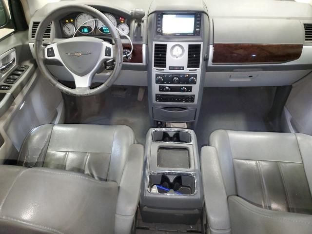 2010 Chrysler Town & Country Touring