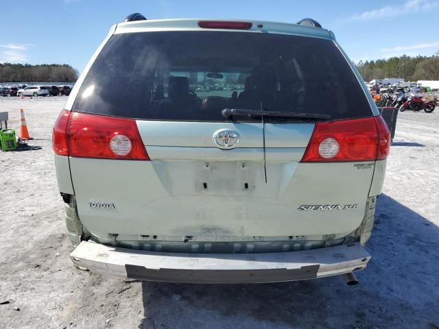 2009 Toyota Sienna XLE