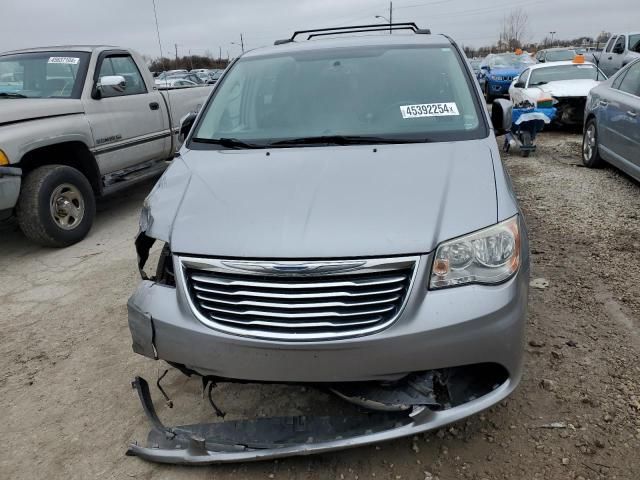 2013 Chrysler Town & Country Touring