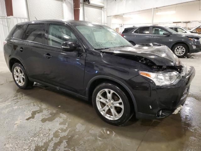 2015 Mitsubishi Outlander SE