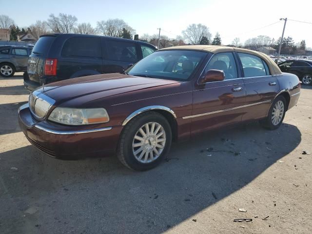 2003 Lincoln Town Car Executive