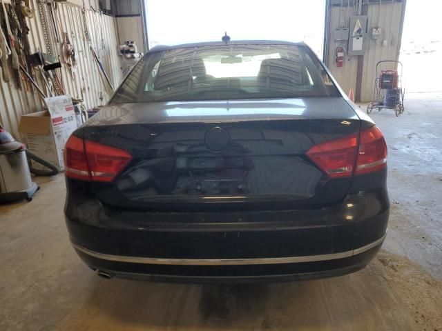 2013 Volkswagen Passat SEL