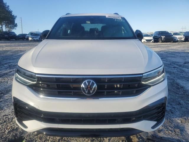 2022 Volkswagen Tiguan SE R-LINE Black