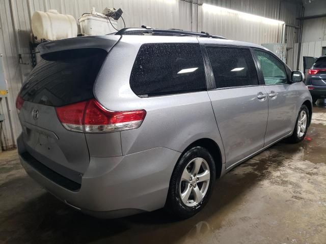 2011 Toyota Sienna LE