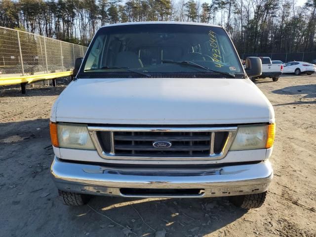 2005 Ford Econoline E350 Super Duty Wagon