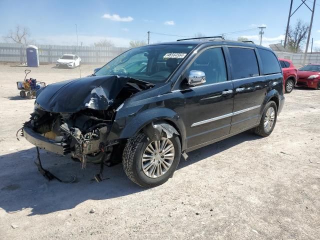 2015 Chrysler Town & Country Touring L