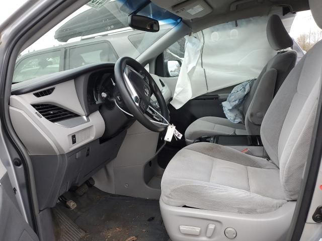 2015 Toyota Sienna LE