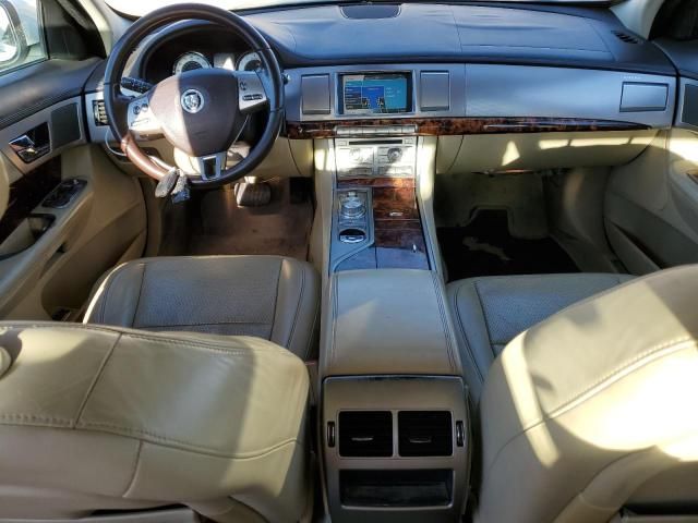 2009 Jaguar XF Premium Luxury