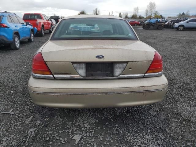 1999 Ford Crown Victoria LX