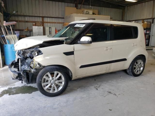 2013 KIA Soul +