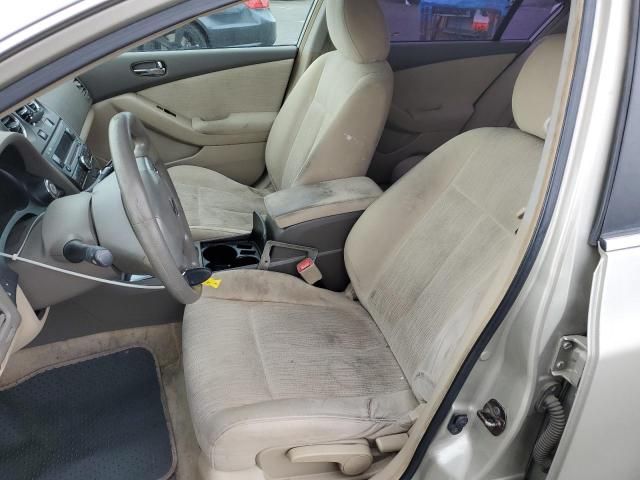 2010 Nissan Altima Base