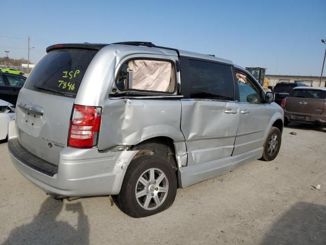 2010 Chrysler Town & Country Touring