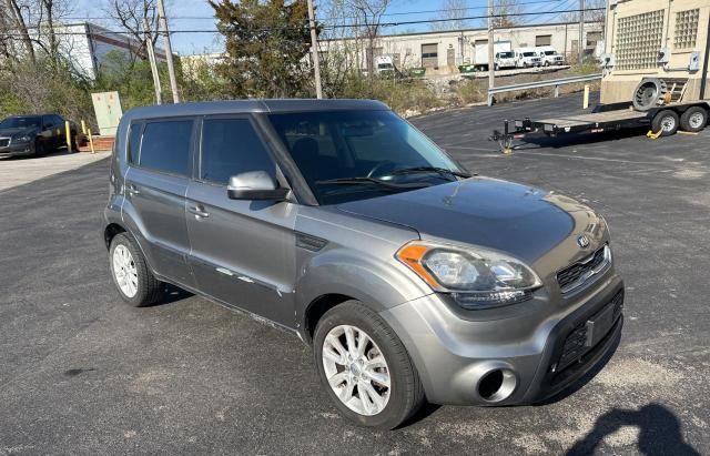 2013 KIA Soul +