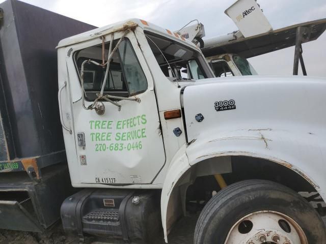 1999 International 4000 4700