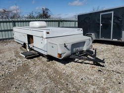 Salvage cars for sale from Copart Kansas City, KS: 2004 Fleetwood Travel Trailer