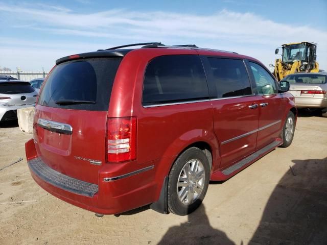 2010 Chrysler Town & Country Limited