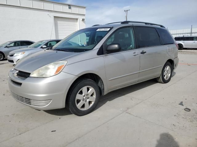 2005 Toyota Sienna CE