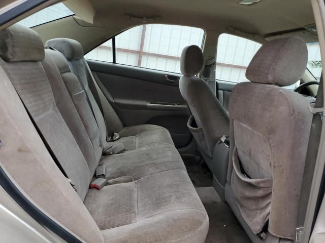 2004 Toyota Camry LE