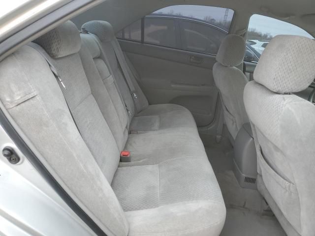 2004 Toyota Camry LE