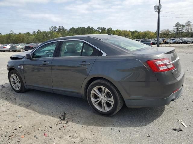 2016 Ford Taurus SE