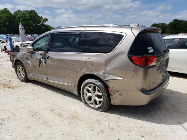 2017 Chrysler Pacifica Touring L Plus