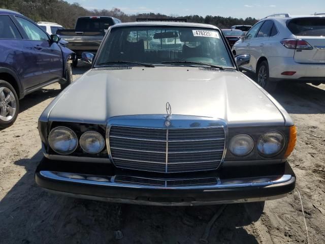 1979 Mercedes-Benz 300D