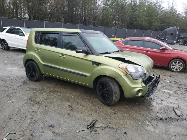 2013 KIA Soul +