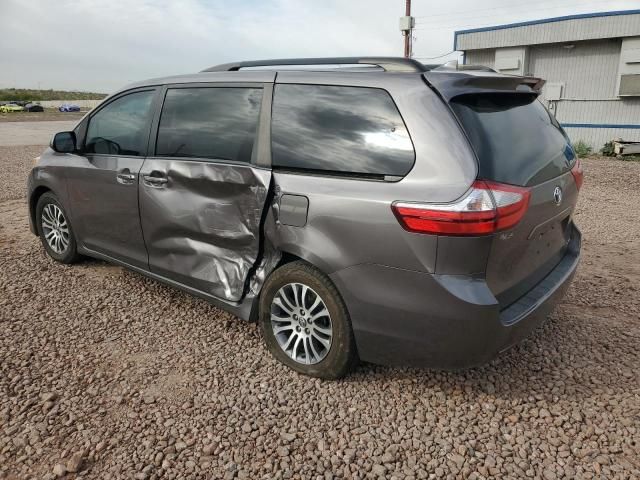 2019 Toyota Sienna XLE