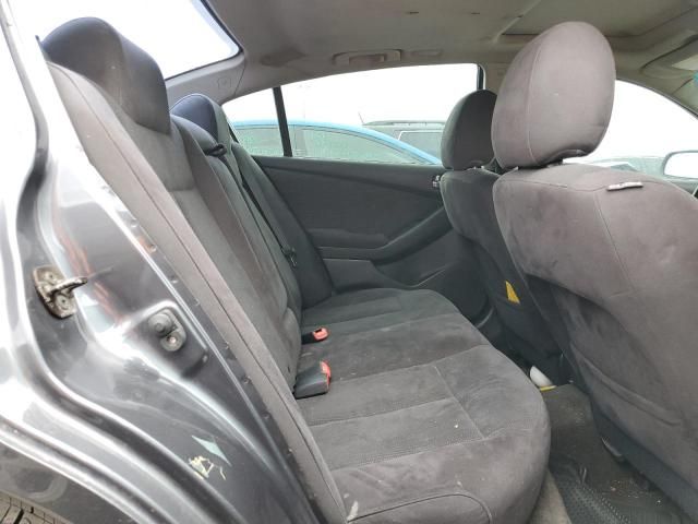 2010 Nissan Altima Base