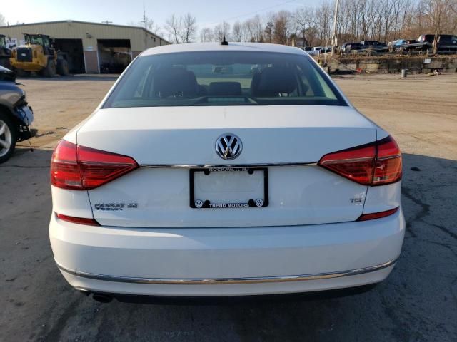 2016 Volkswagen Passat SE