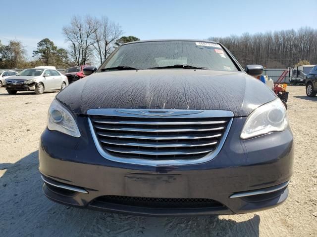 2013 Chrysler 200 Touring