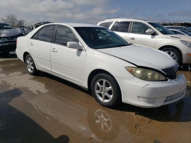 2005 Toyota Camry LE