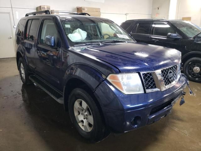 2006 Nissan Pathfinder LE