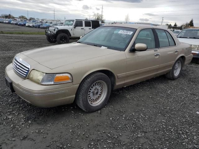 1999 Ford Crown Victoria LX