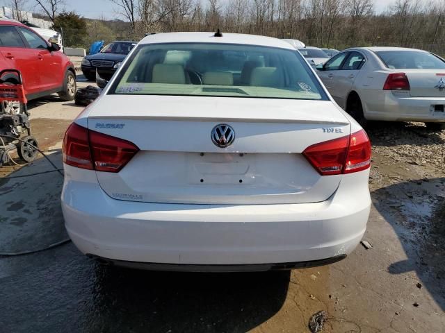 2013 Volkswagen Passat SE