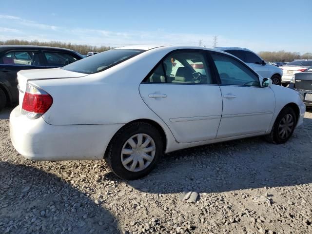 2005 Toyota Camry LE