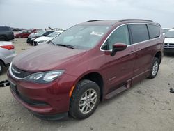 Vehiculos salvage en venta de Copart Earlington, KY: 2021 Chrysler Voyager LXI