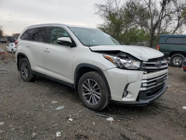 2019 Toyota Highlander SE