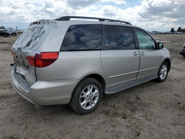 2005 Toyota Sienna LE