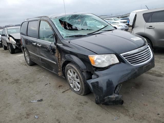 2015 Chrysler Town & Country Touring