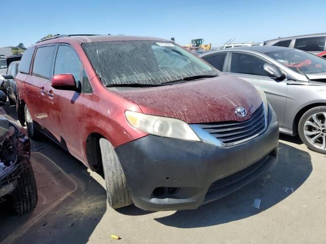 2011 Toyota Sienna XLE