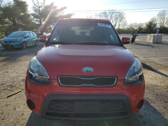 2013 KIA Soul +