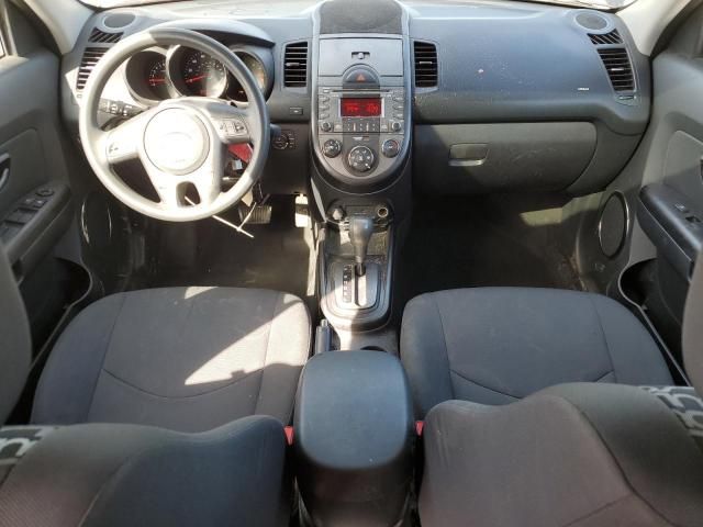 2010 KIA Soul +