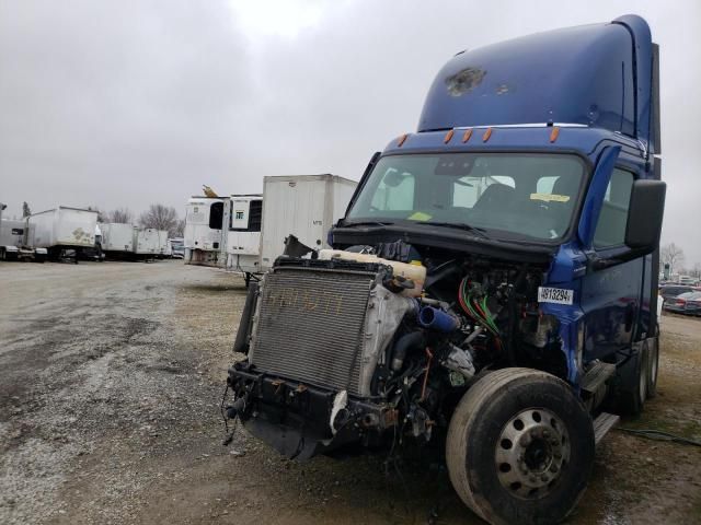 2021 Freightliner Cascadia 126