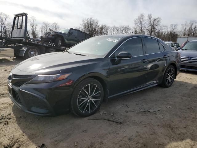 2021 Toyota Camry SE