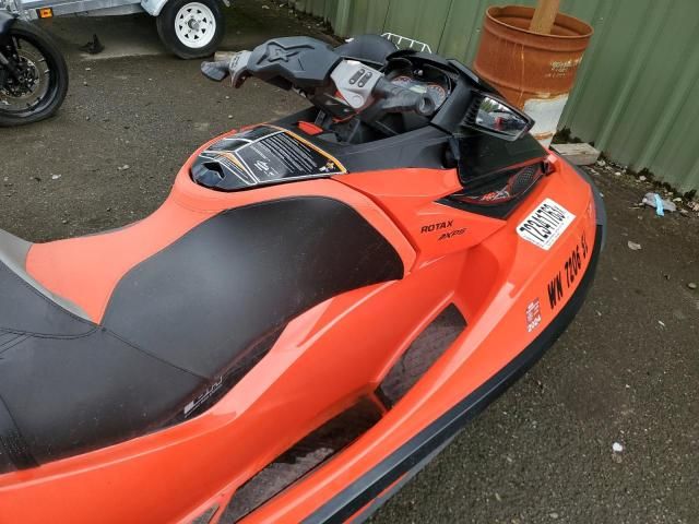 2017 YDV Jetski