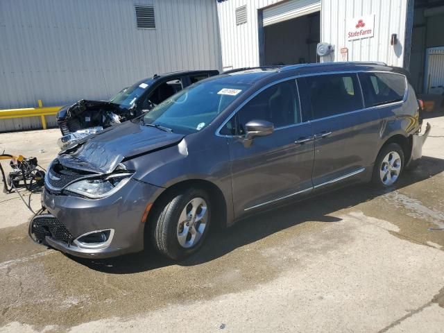 2017 Chrysler Pacifica Touring L Plus