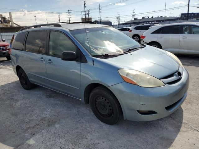 2006 Toyota Sienna CE