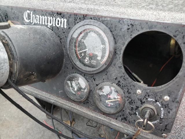 1991 Champion Boat